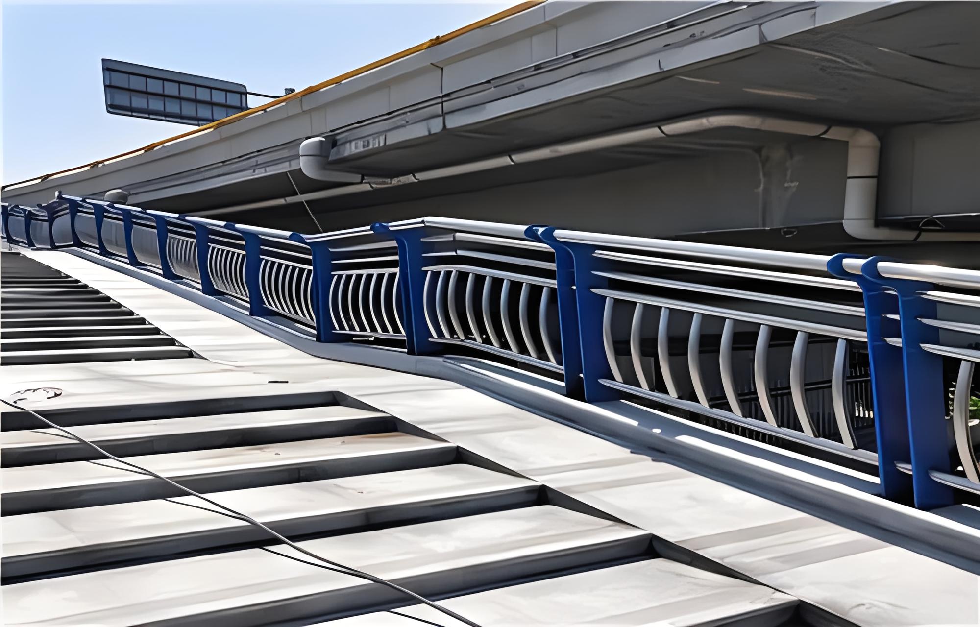 本溪不锈钢桥梁护栏维护方案：确保安全，延长使用寿命